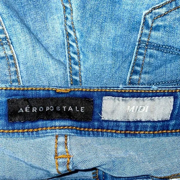 2 PAIRS of Aéropostale Ripped Jean Shorts - Picture 4 of 5